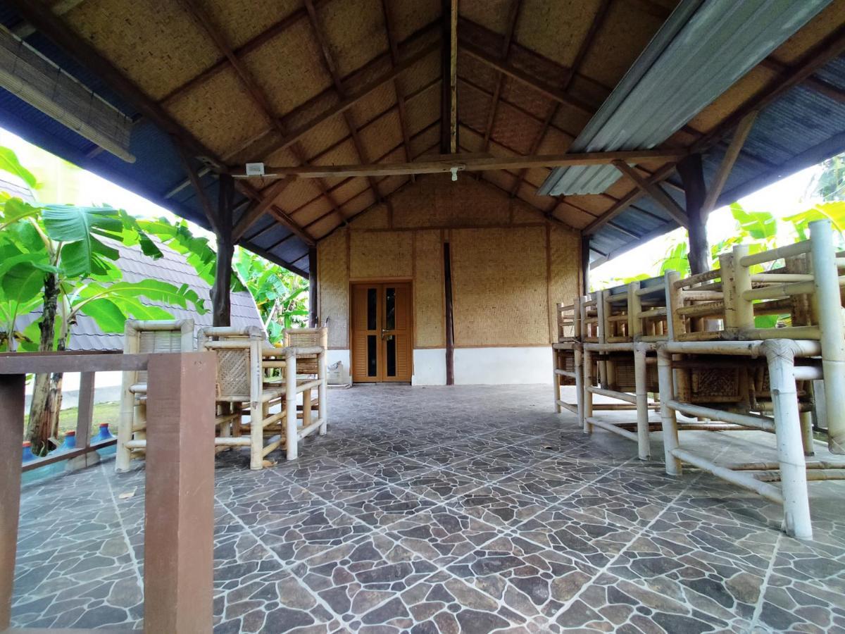 Coconut Gili Meno Otel Dış mekan fotoğraf